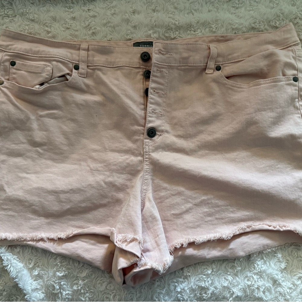 🎆 5 for 30$ 🎆 Torrid Light Pink Jean Shorts